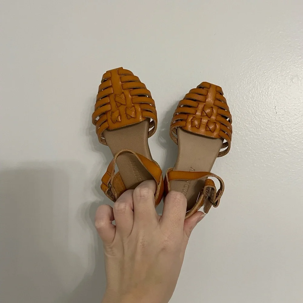 Old Navy Toddler Sandals - Picture 7 of 7